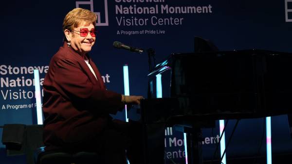 Elton John is Jean Smart's dream guest star for 'Hacks'